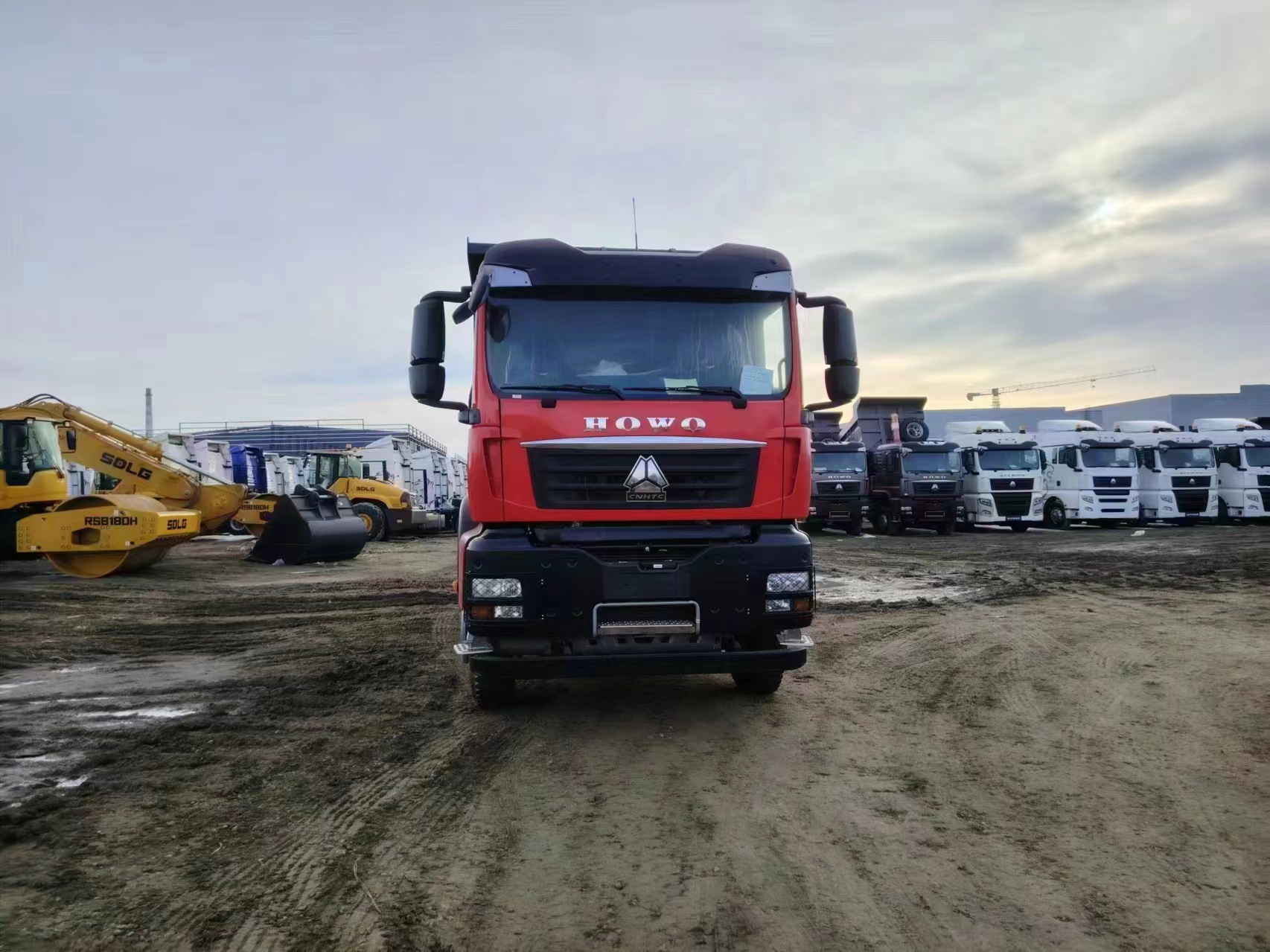 Sinotruk Howo TX 400 HP 6x4 5,6m odlagališče (National VI)