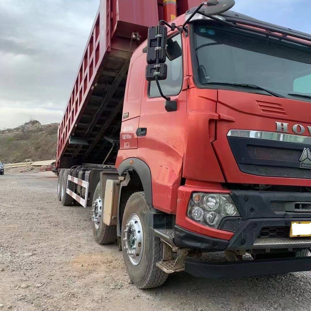 Kako rabljen tovornjak HOWO ustreza zahtevam trgov težkih prevozov?