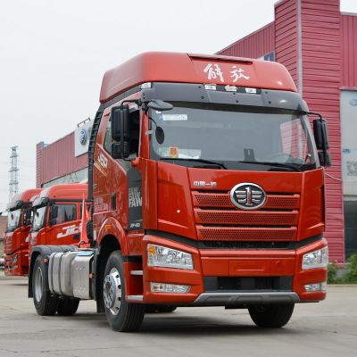 Kakšna je razlika med CA4180P66K25E6 4X2 in CA4180P66K25E6 6X4?